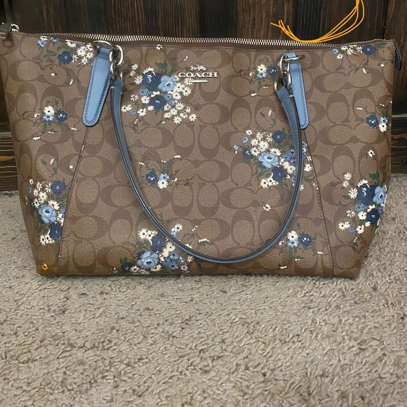 Coach Handbags - Coach shoulder bag floral